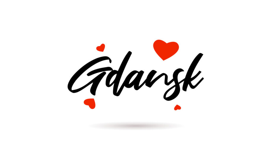 Na czystej, białej tle widnieje centralnie umieszczony napis "Gdańsk", który stanowi główny punkt wizualny. Otoczony jest on delikatnie rozmieszczonymi, czerwonymi serduszkami, które dodają obrazkowi elementu emocjonalnego i romantycznego. Ten minimalistyczny projekt harmonijnie łączy w sobie miłość do miasta Gdańsk i jego symboliczną siłę przyciągania.