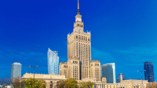 Pałac w Warszawie, gdzie jest wysoka liczba mieszkańców