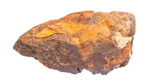 Wyjątkowy minerał - uran. Jego intensywny pomarańczowy kolor i metaliczny połysk przyciągają uwagę